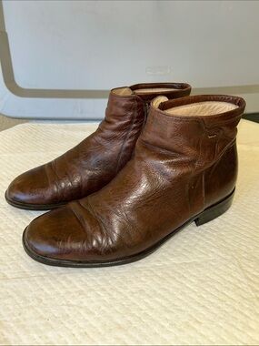 Bally Men's Brown Leather Chukka Boots
